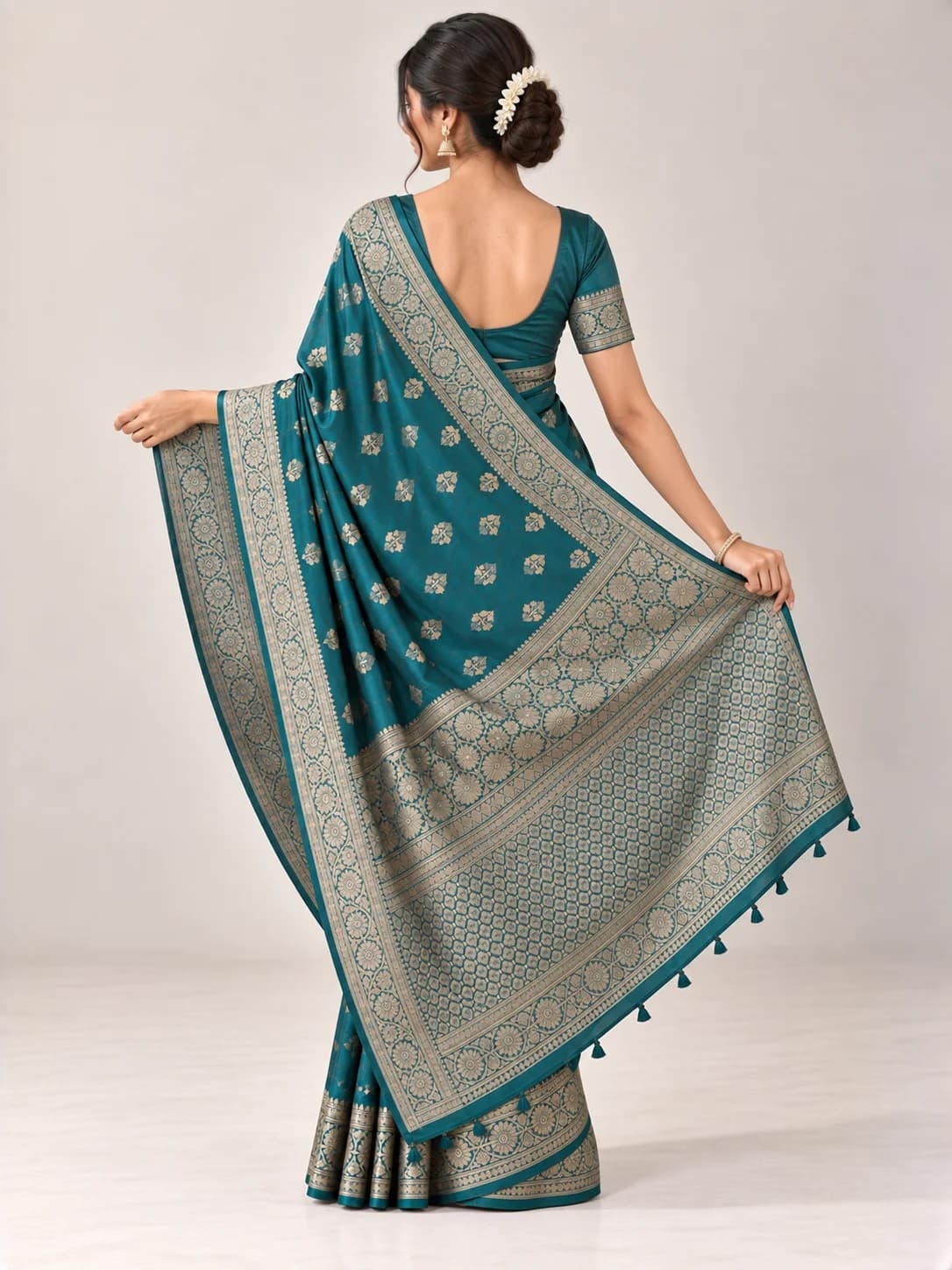 Teal Banarasi Silk Saree product image — Teal thumbnail 4